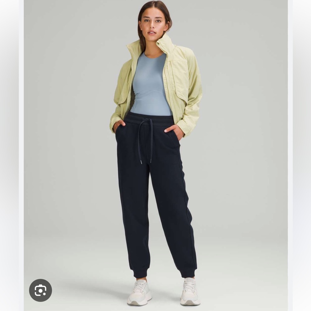 Lululemon Scuba High-Rise Jogger Full Length in True Navy Size 2